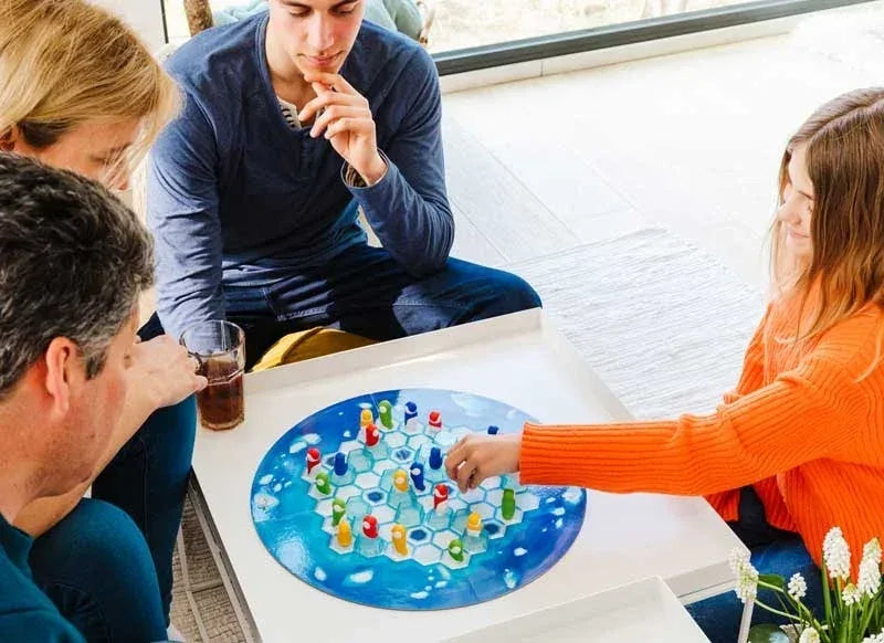 SMART GAMES - PENGUINS HUDDLE UP - Cloud Nine Stores Cloud Nine Stores