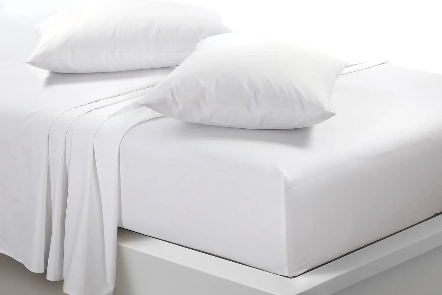 Luxurious Easy Care Polycotton Fitted Sheet - White - Cloud Nine Stores