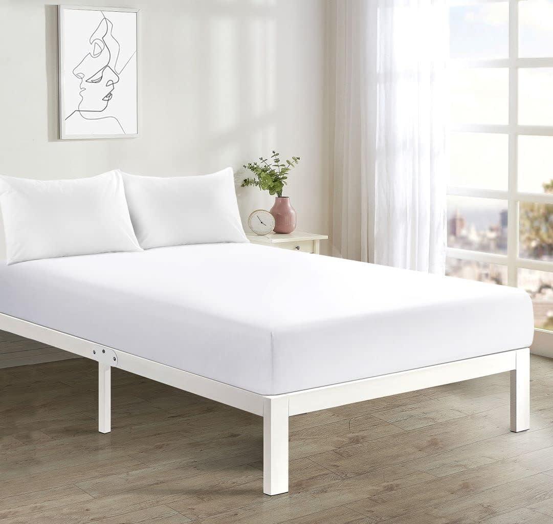 Luxurious Easy Care Polycotton Fitted Sheet - White - Cloud Nine Stores