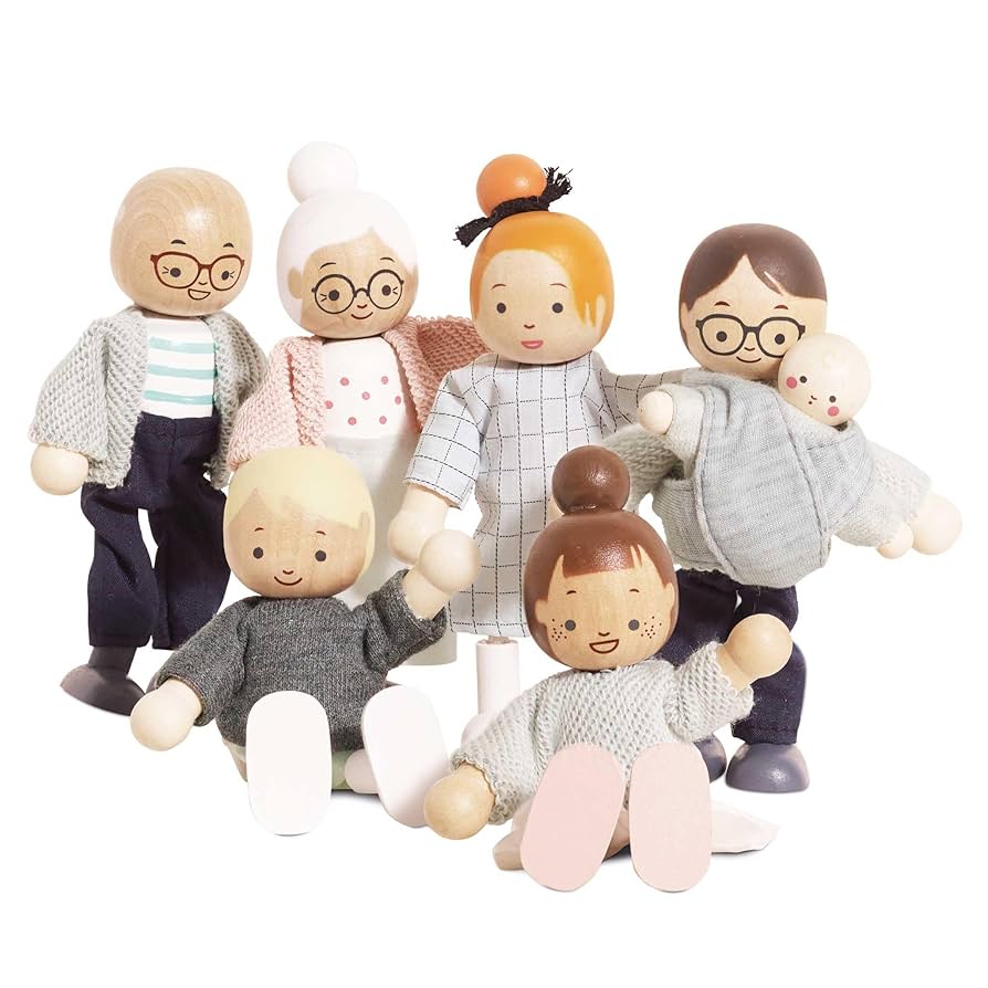 Le Toy Van - Dolls House Family 7 Piece - Cloud Nine Stores