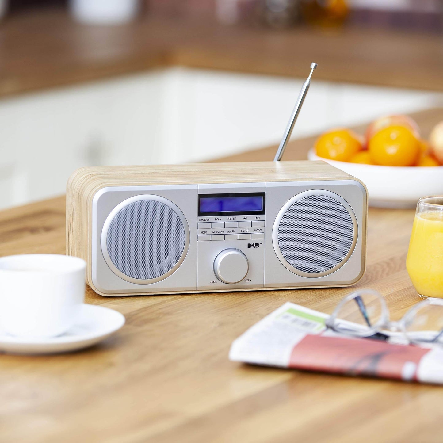 Akai A61037 DAB + FM Stereo Radio Oak - Cloud Nine Stores