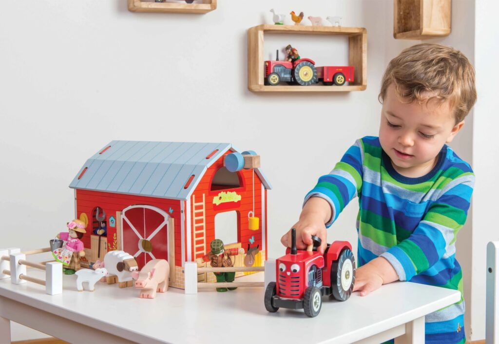 Le Toy Van Farmyard Tractor & Trailer - Cloud Nine Stores