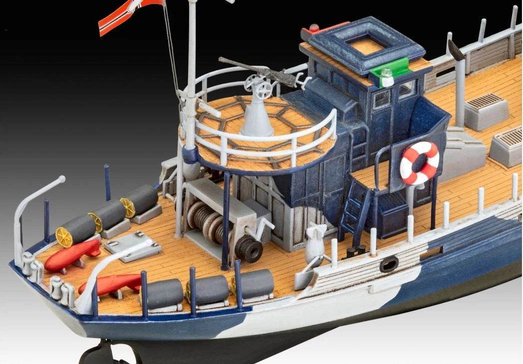 REVELL 05242 KFK (Kriegsfischkutter) 1/144 SCALE - Cloud Nine Stores