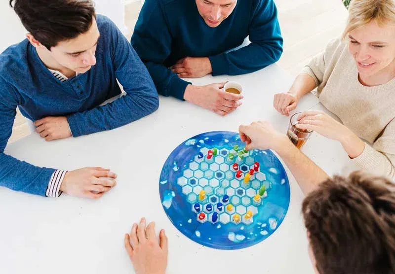 SMART GAMES - PENGUINS HUDDLE UP - Cloud Nine Stores Cloud Nine Stores